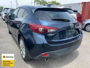 Mazda Axela 2013 photo 4