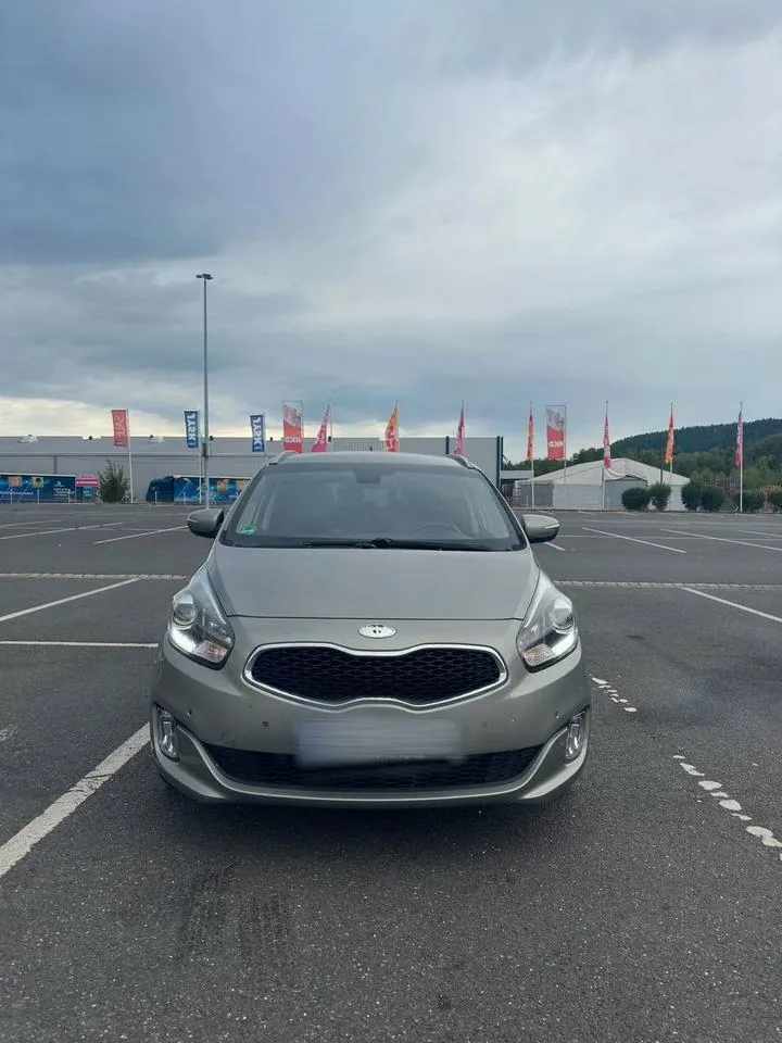 Kia Carens