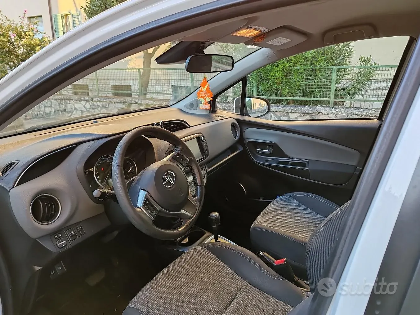 Toyota Yaris 2016 photo 5