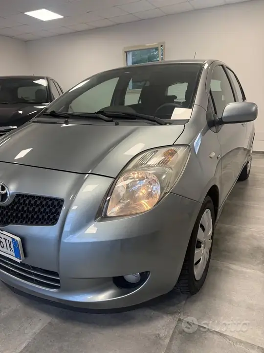 Toyota Yaris 2009 photo 5