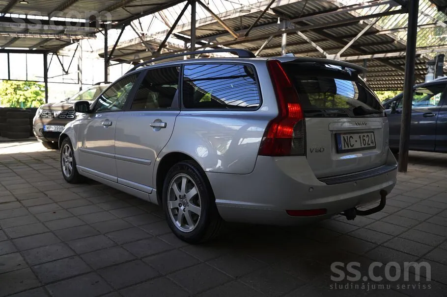 Volvo V50 2008 photo 3