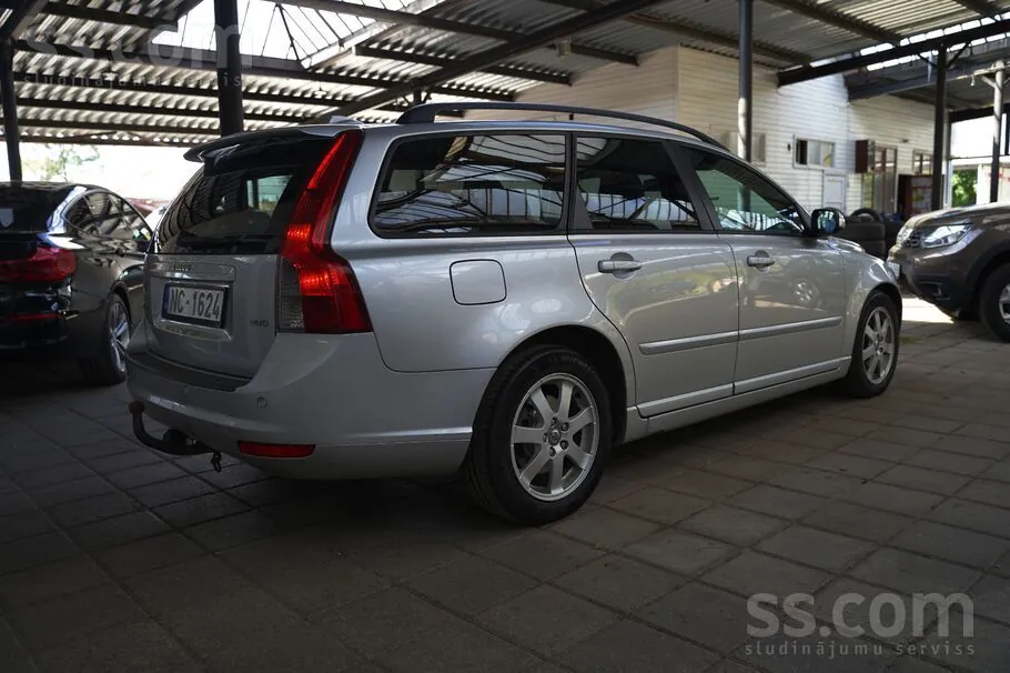 Volvo V50 2008 photo 4