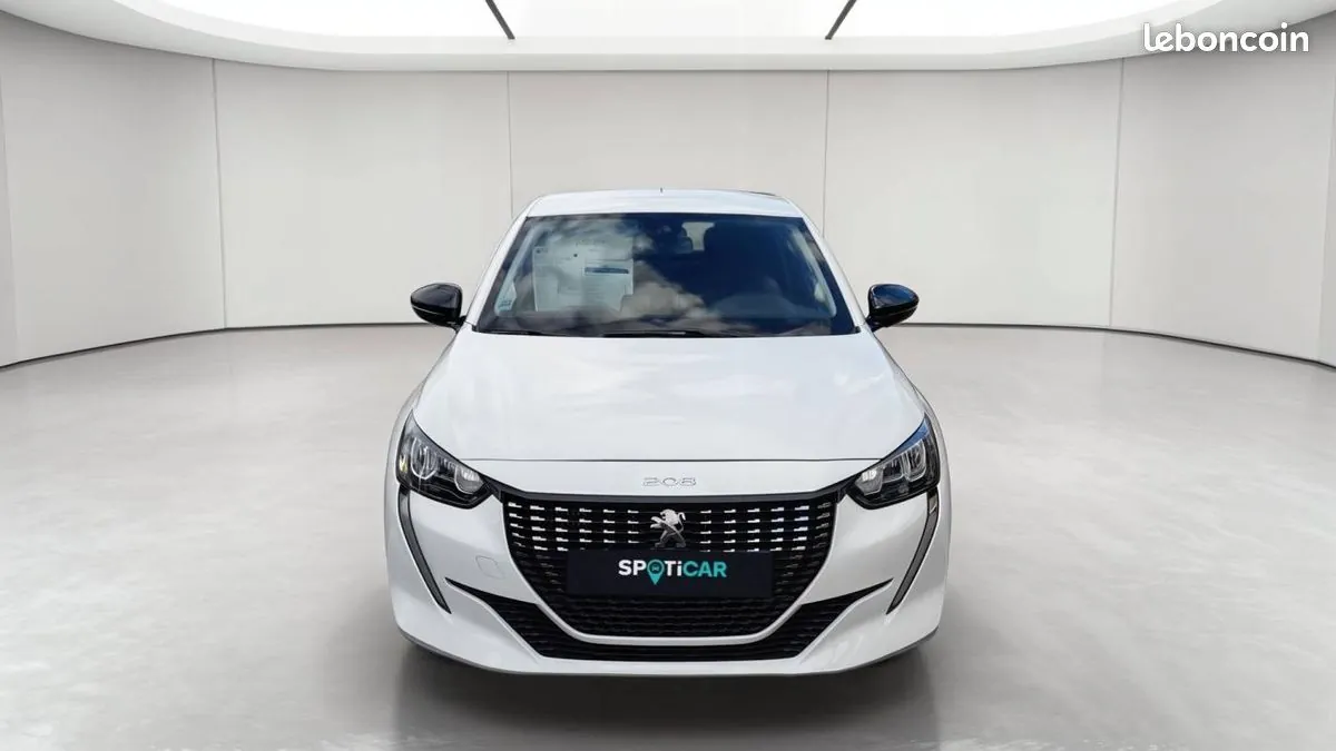 Peugeot 208 2023 photo 2