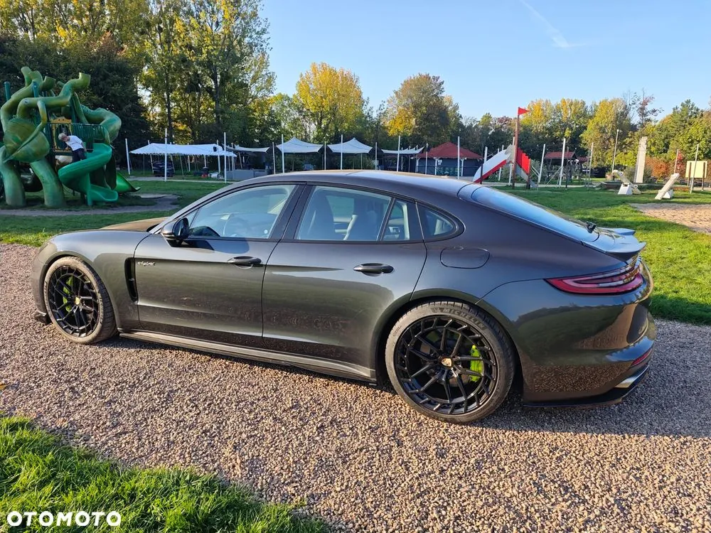 Porsche Panamera 2018 photo 3