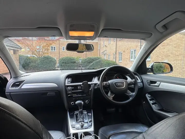 Audi A4 2013 photo 3