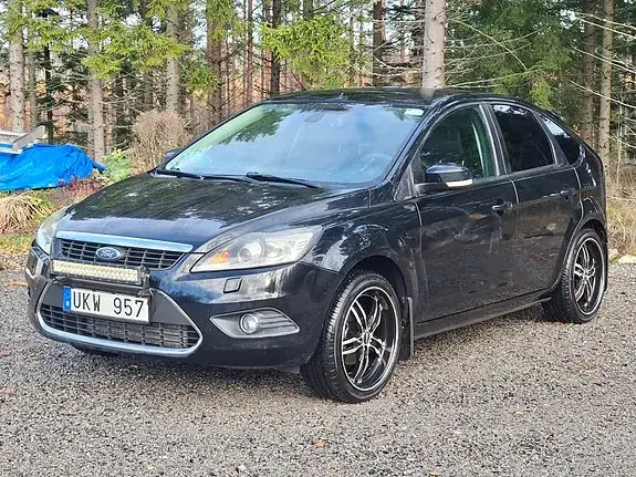 Ford Focus 2011 photo 2