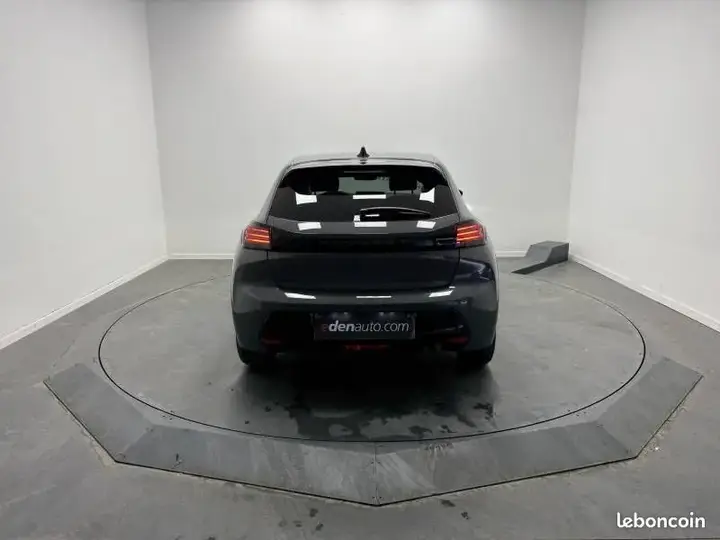 Peugeot 208 2026 photo 4