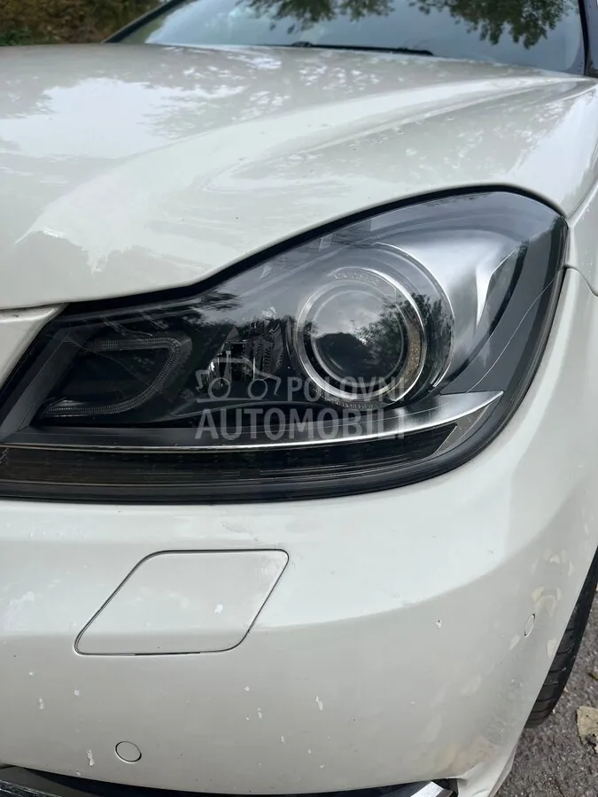 Mercedes-Benz C 220 2011 photo 2