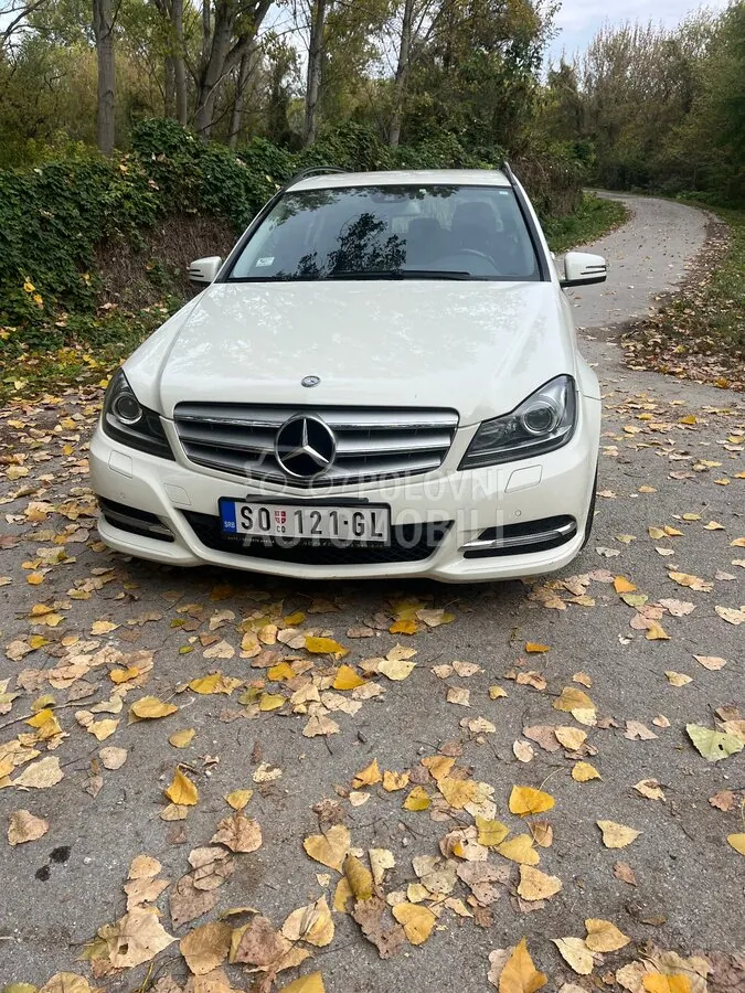 Mercedes-Benz C 220