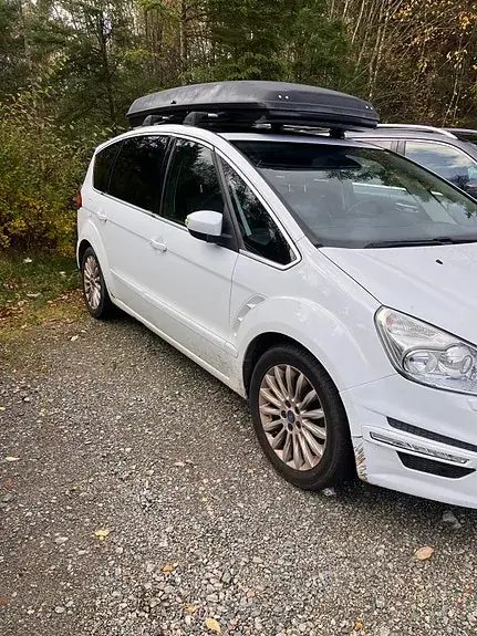 Ford S-Max 2014 photo 2