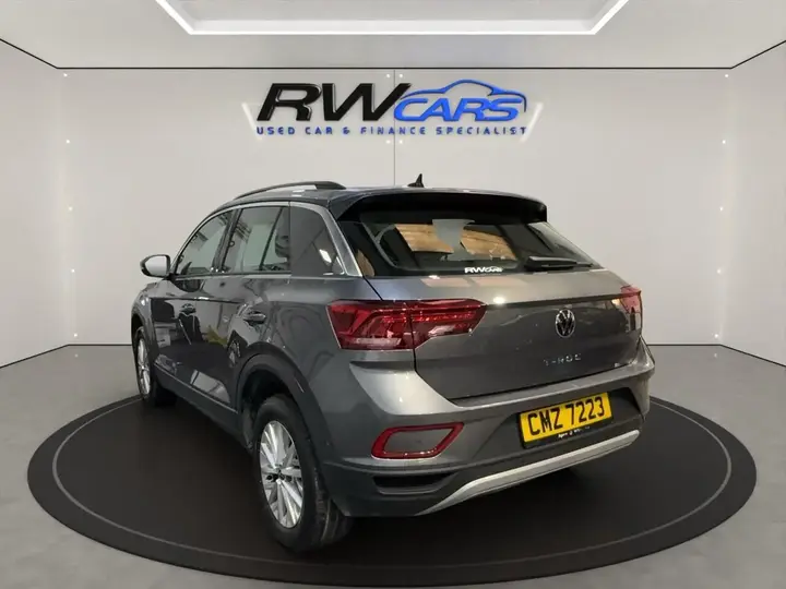 Volkswagen T-Roc 2024 photo 3
