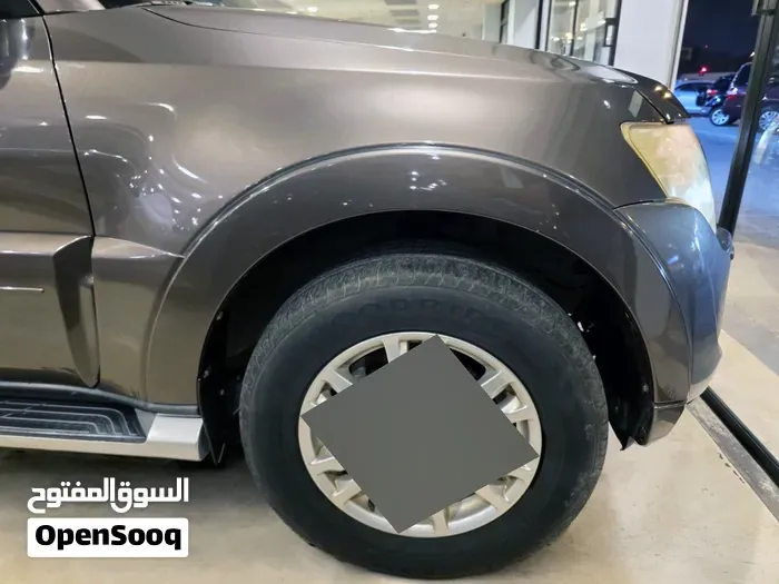 Mitsubishi Pajero 2012 photo 3
