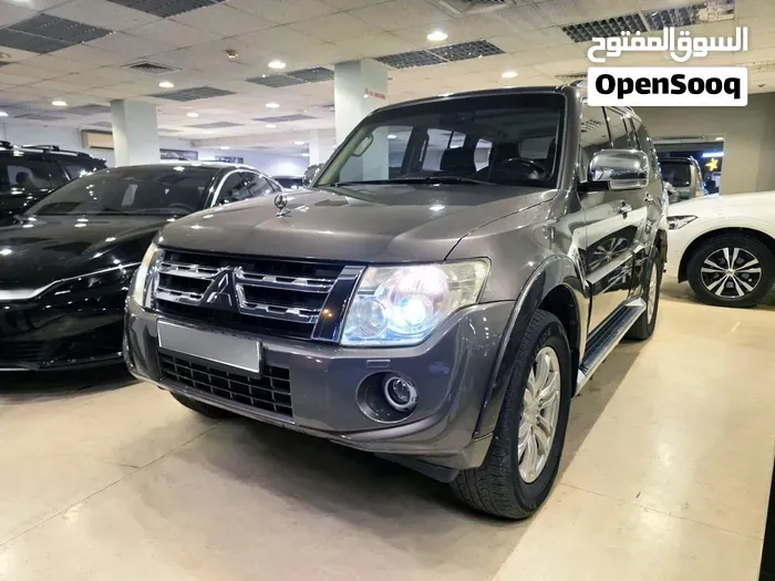Mitsubishi Pajero 2012 photo 5