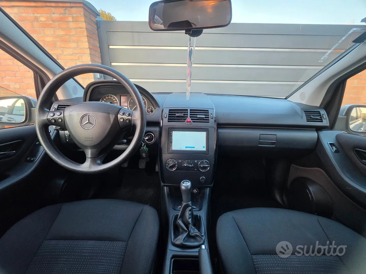 Mercedes-Benz A 160 2013 photo 4