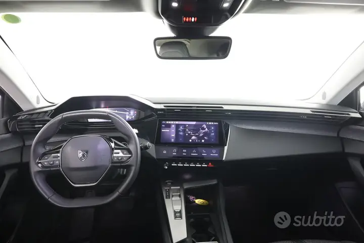 Peugeot 308 2023 photo 4