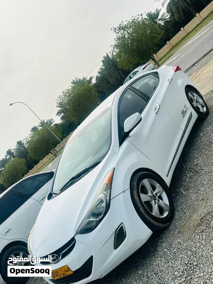 Hyundai Elantra 2013 photo 2