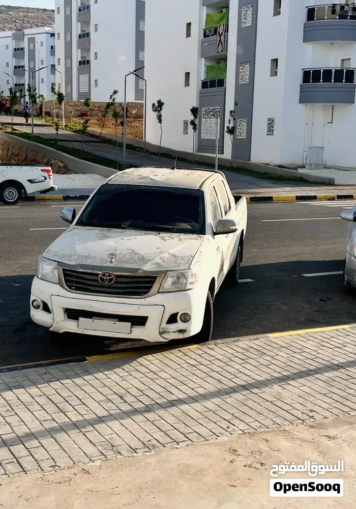 Toyota Hilux 2013 photo 3