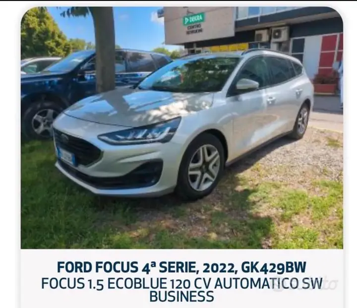 Ford Focus 2022 photo 2