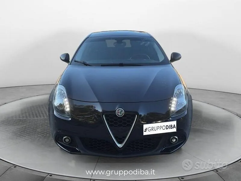 Alfa Romeo Giulietta 2017 photo 2