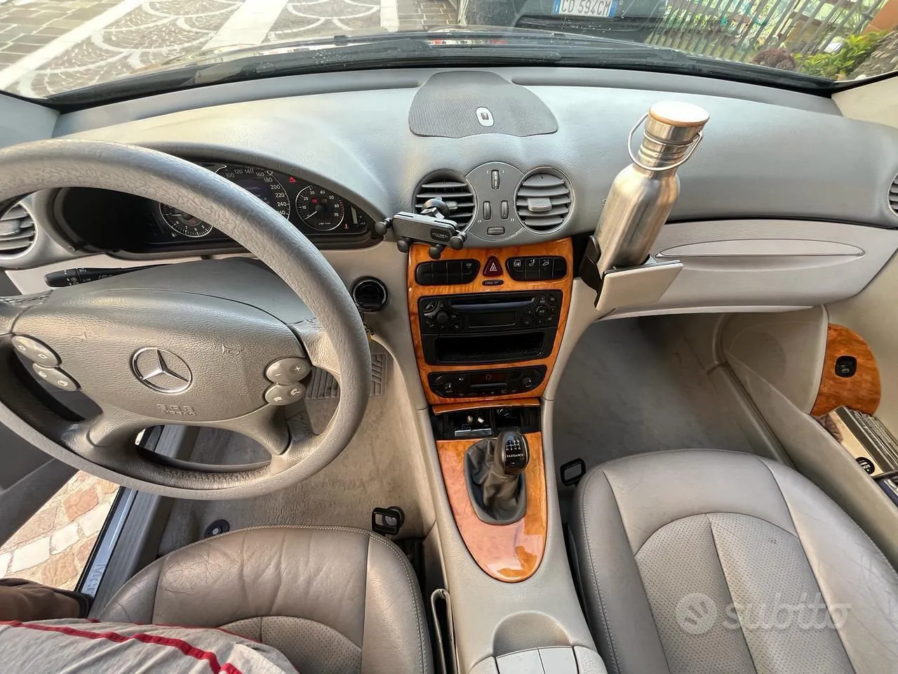 Mercedes-Benz Clk 240 2002 photo 3