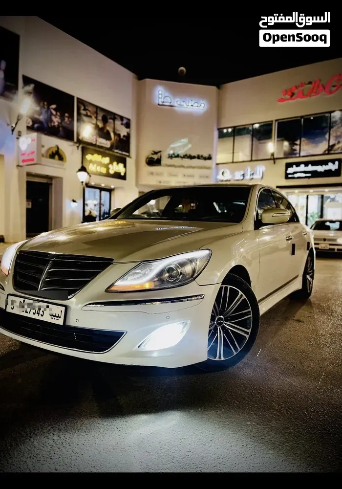 Hyundai Genesis