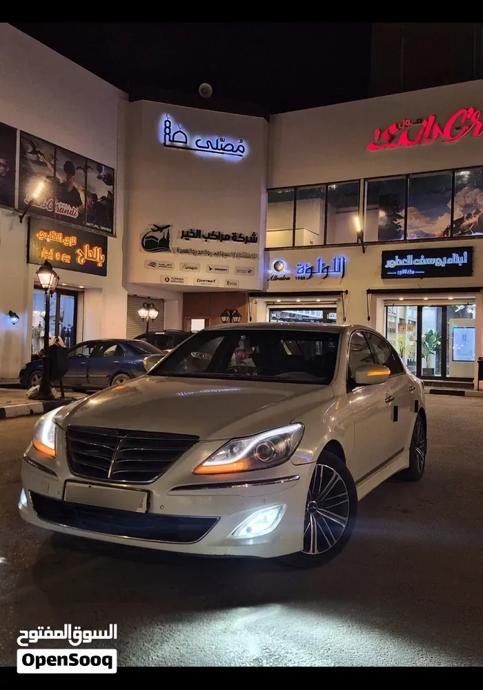 Hyundai Genesis 2014 photo 2