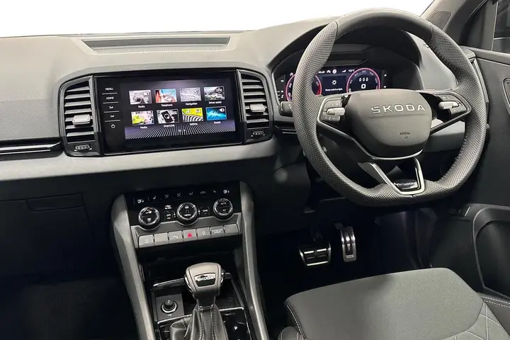 Skoda Karoq 2026 photo 2