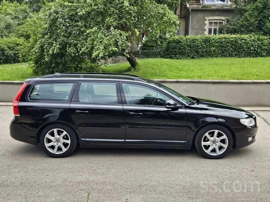Volvo V70 2015 photo 5