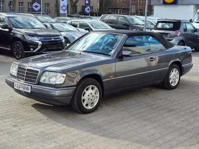 Mercedes-Benz E 220 Cabriolet