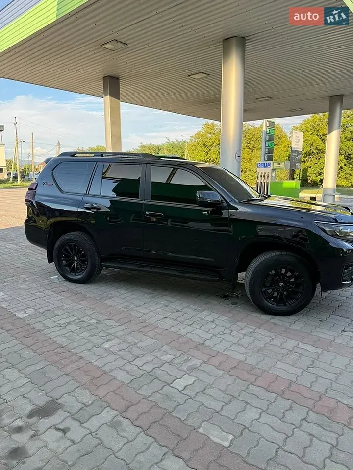 Toyota Land Cruiser Prado 2019 photo 3