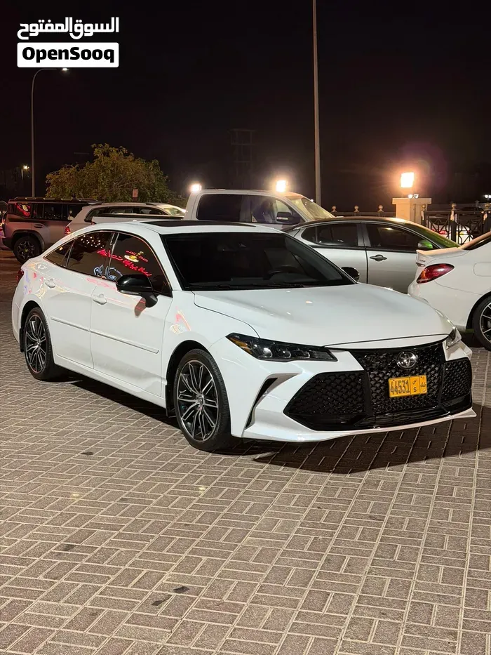 Toyota Avalon 2020 photo 2