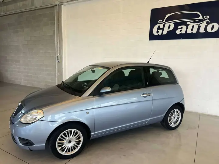 Lancia Ypsilon 2008 photo 2