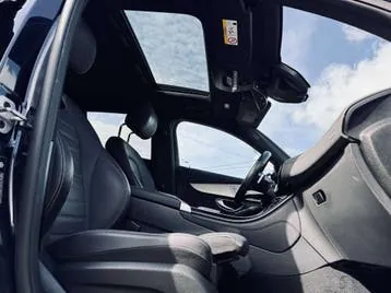 Mercedes-Benz Eqc 2023 photo 2
