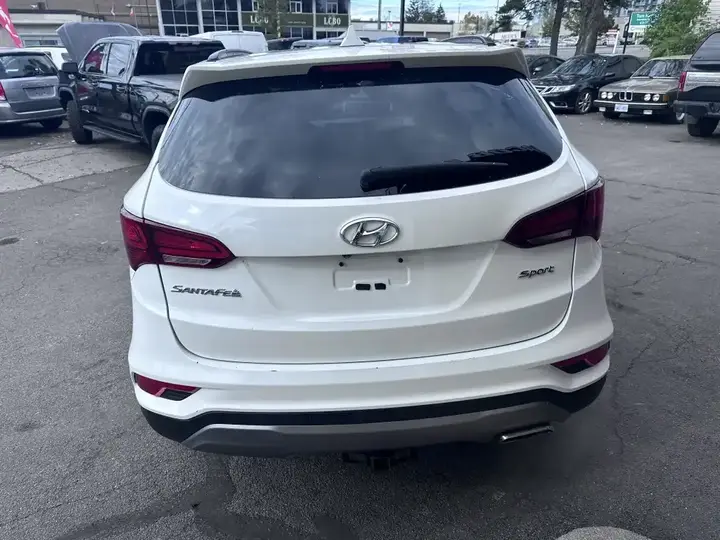 Hyundai Santa Fe 2017 photo 3