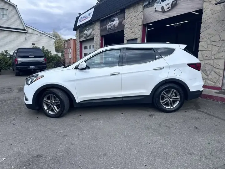 Hyundai Santa Fe 2017 photo 2