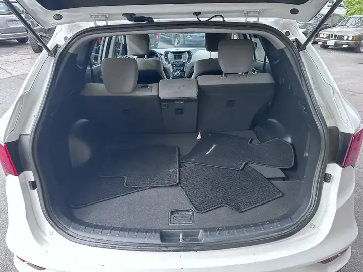 Hyundai Santa Fe 2017 photo 5