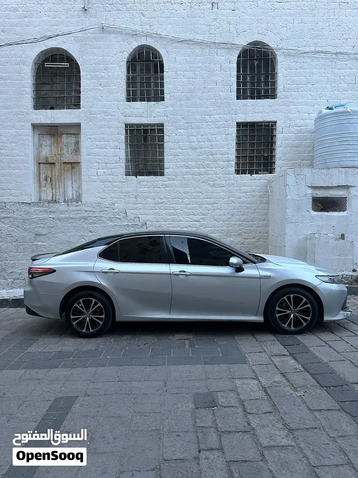 Toyota Camry 2018 photo 4