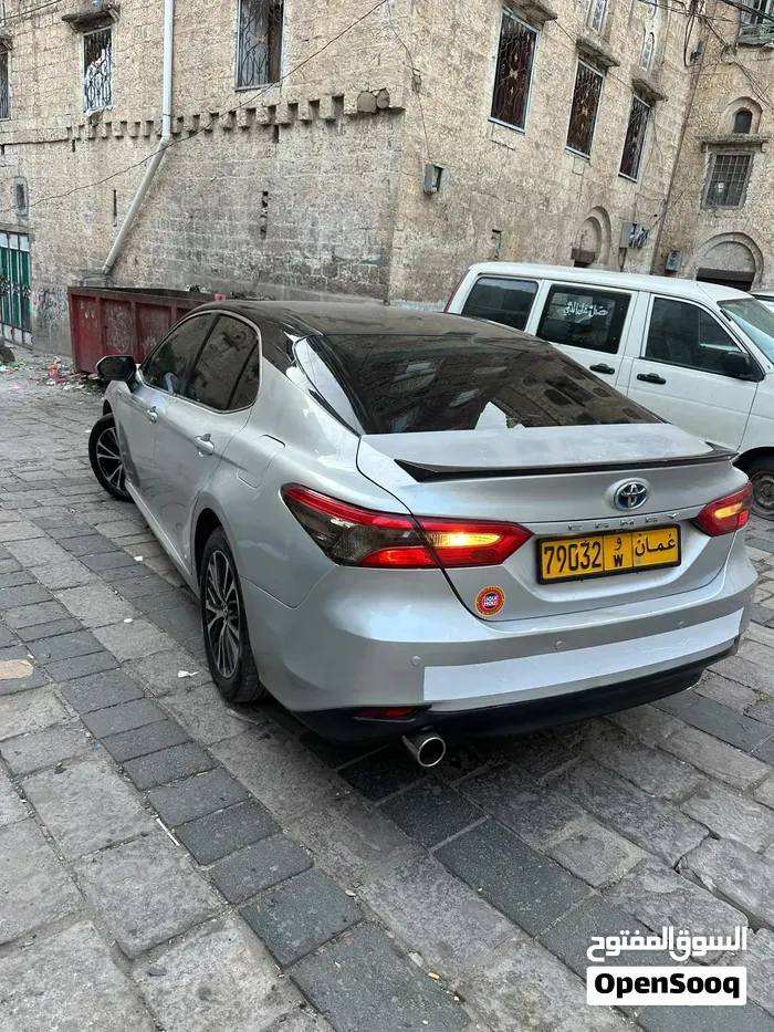 Toyota Camry 2018 photo 2