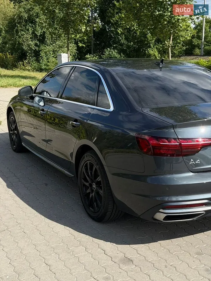 Audi A4 2021 photo 4