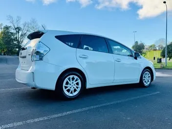 Toyota Prius 2013 photo 3