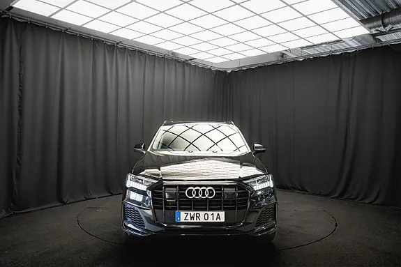 Audi Q7 2023 photo 4
