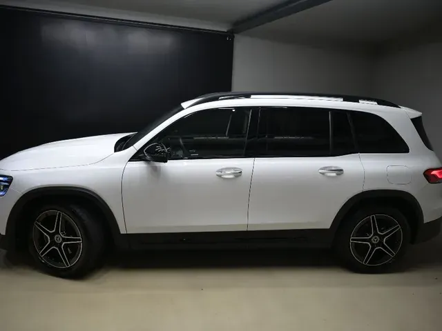 Mercedes-Benz Glb 2024 photo 3