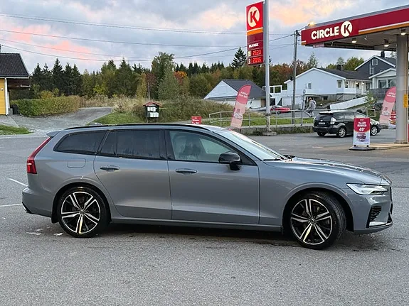 Volvo V60 2022 photo 5