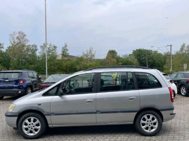 Opel Zafira A