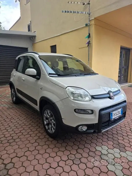 Fiat Panda Cross 2017 photo 2