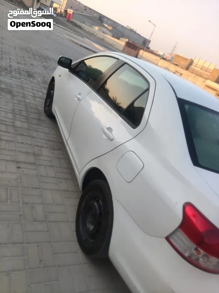 Toyota Yaris 2009 photo 4