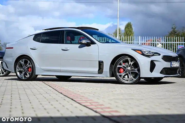 Kia Stinger 2022 photo 3