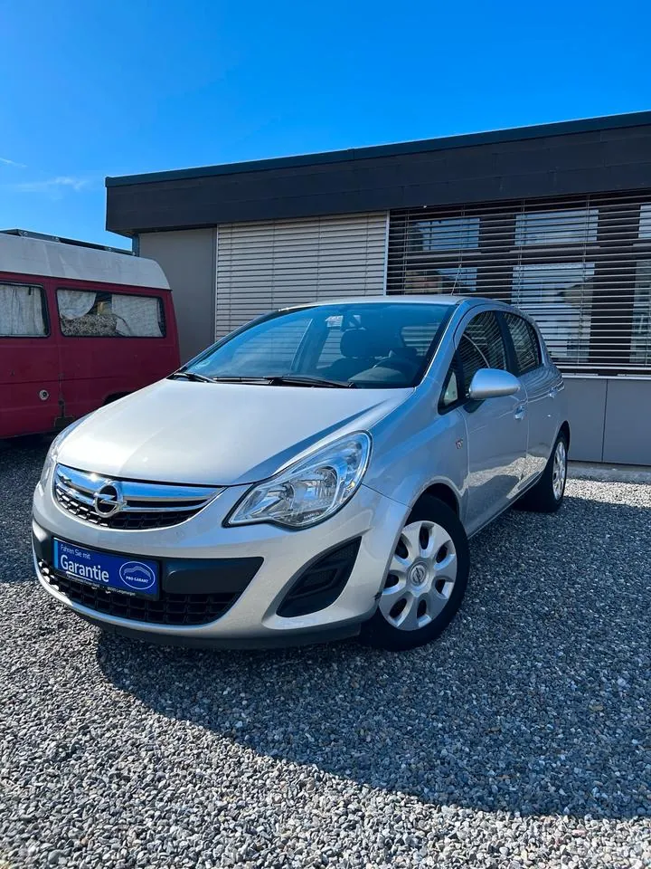 Opel Corsa D Edition