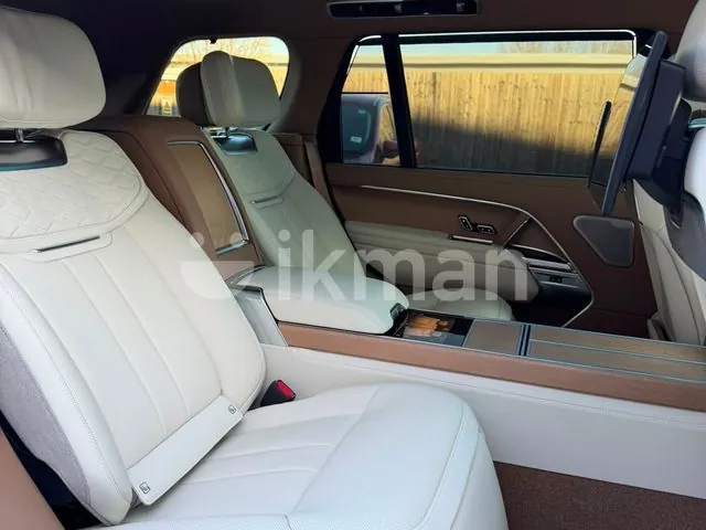 Land Rover Range Rover 2026 photo 4