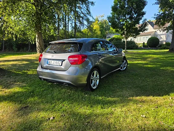Mercedes-Benz A180 2014 photo 5